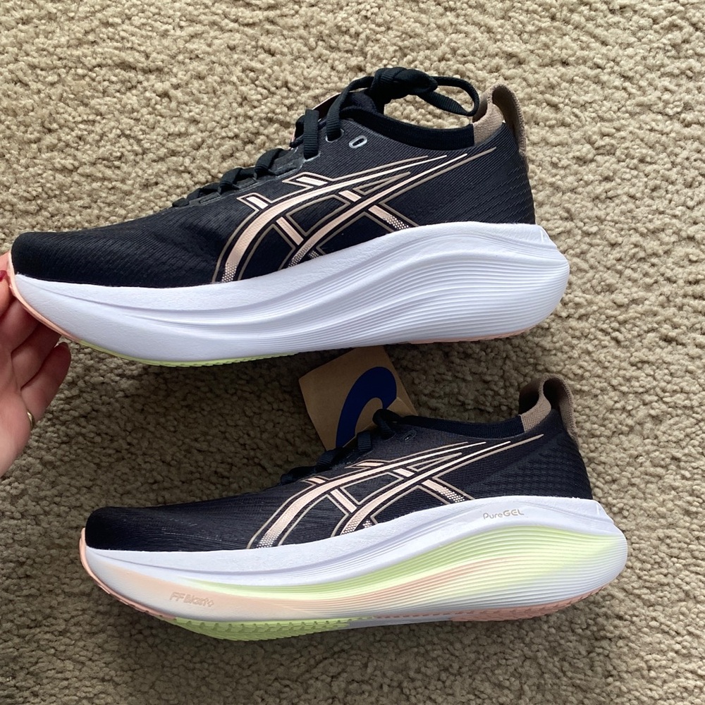 ASICS Gel-Nimbus 27 Running Shoes - Picture 3 of 6